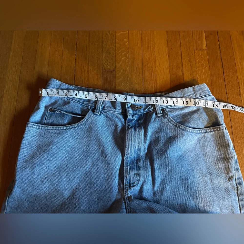 Vtg 90s Lee Stone Washed Jorts, Size 38